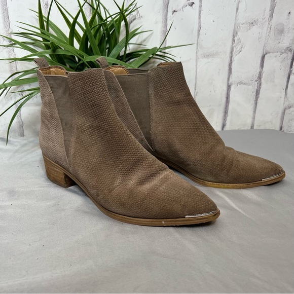 Marc Fisher Yale Chelsea Boot Cloud Suede